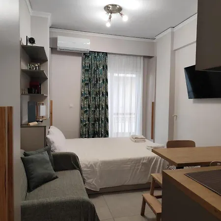 Parastaseis Georges Sq * 파트라