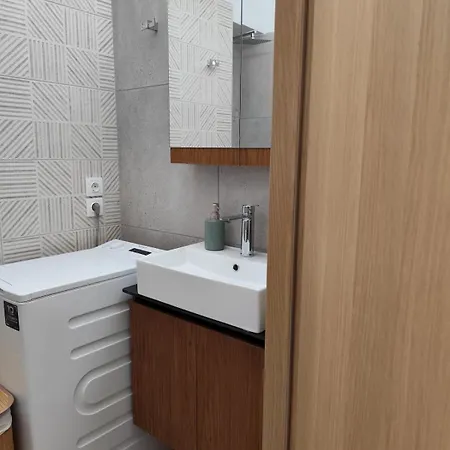 Apartment Parastaseis Georges Sq *
